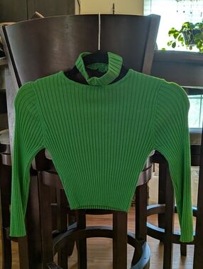XS Superdown Green Crop Top